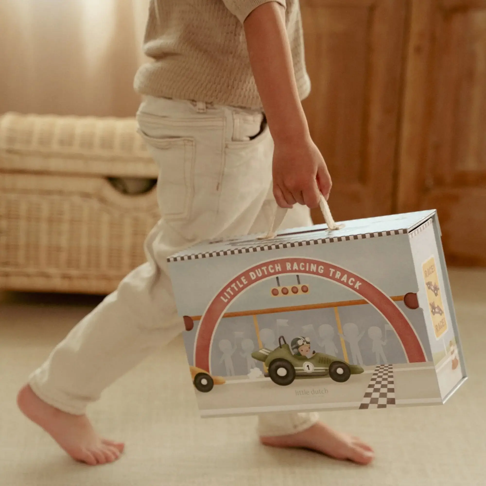 24cbd353c63e4be3ff66342252e58c95.webp 40d0a14e17f89cf54f57a8918c71accc